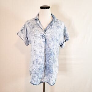 Thread & Supply Acid Wash Chambray Top Blue XS
